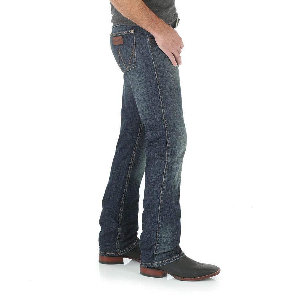 Wrangler Men's Retro Slim Fit Straight Jeans